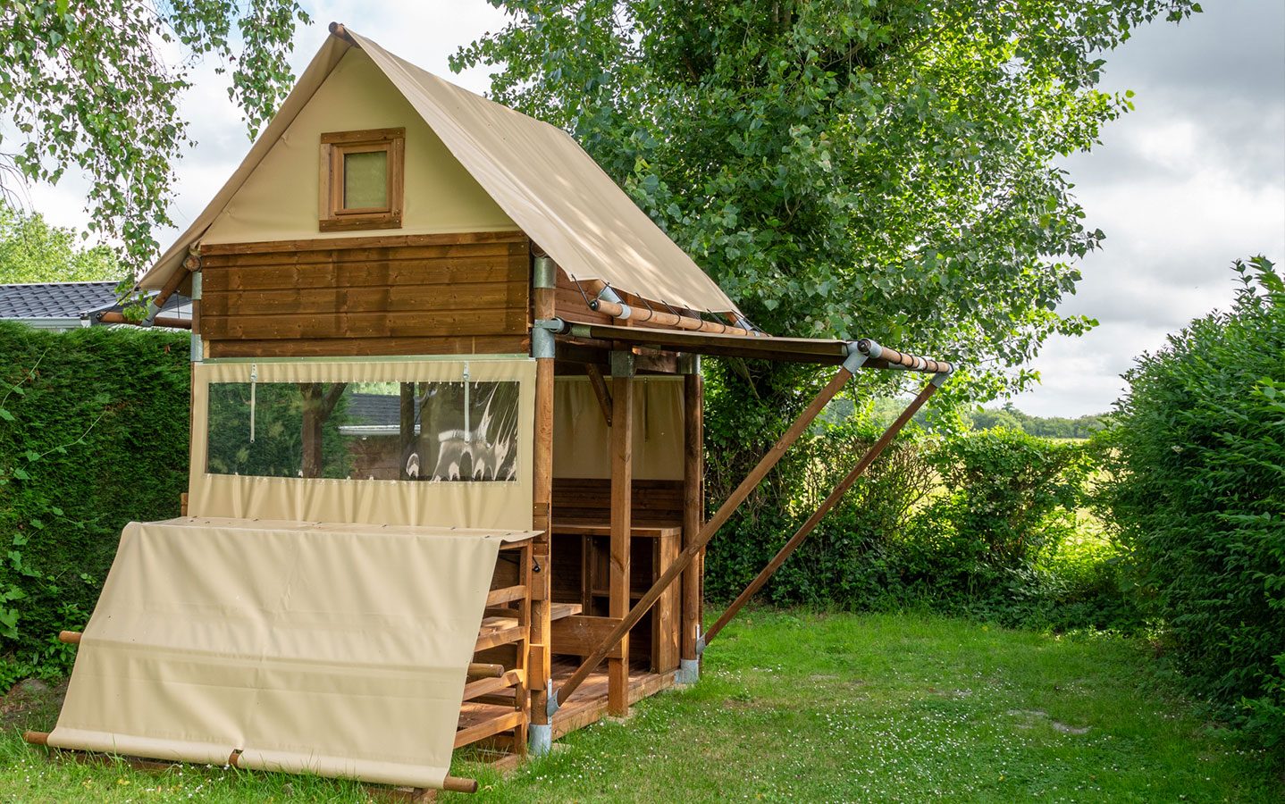Hébergements insolites Baie de Somme : Cabane bivouac au Camping les 3 Sablières