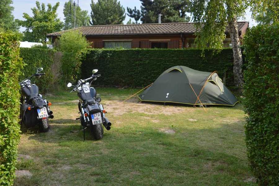 camping-les-3-sablieres_hebergements_emplacements-1